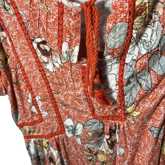 Daniel Rainn Micaela Embroidery Detail Tassel Knit Top - Picture 5 of 5